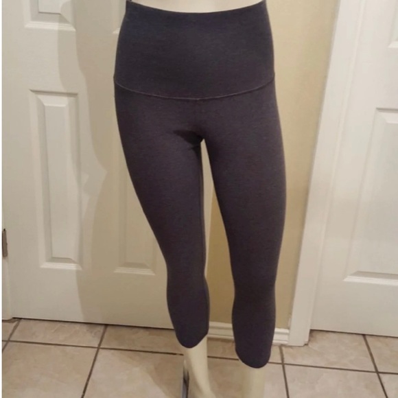 Lululemon Wunder Under High Rise 10   #10-22 - Picture 6 of 12